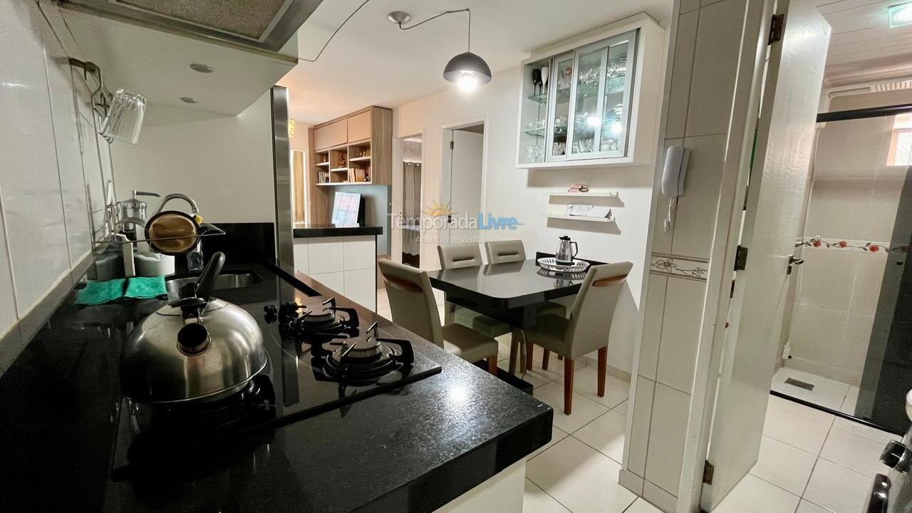 Apartamento para aluguel de temporada em Itapema (Meia Praia)