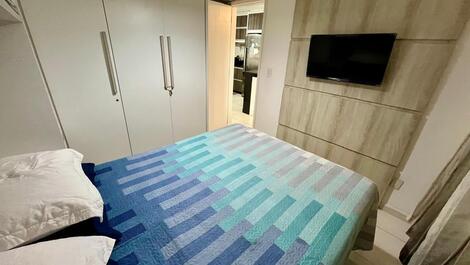 APARTAMENTO PARA 5 PESSOAS NA QUADRA DO MAR EM MEIA PRAIA