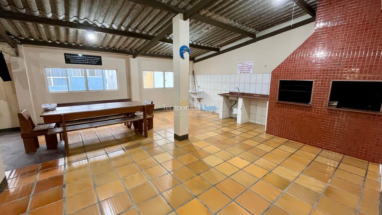Apartamento para aluguel de temporada em Itapema (Meia Praia)
