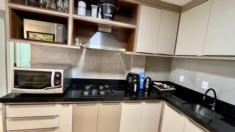 APARTAMENTO NA QUADRA DO MAR PARA 5 PESSOAS