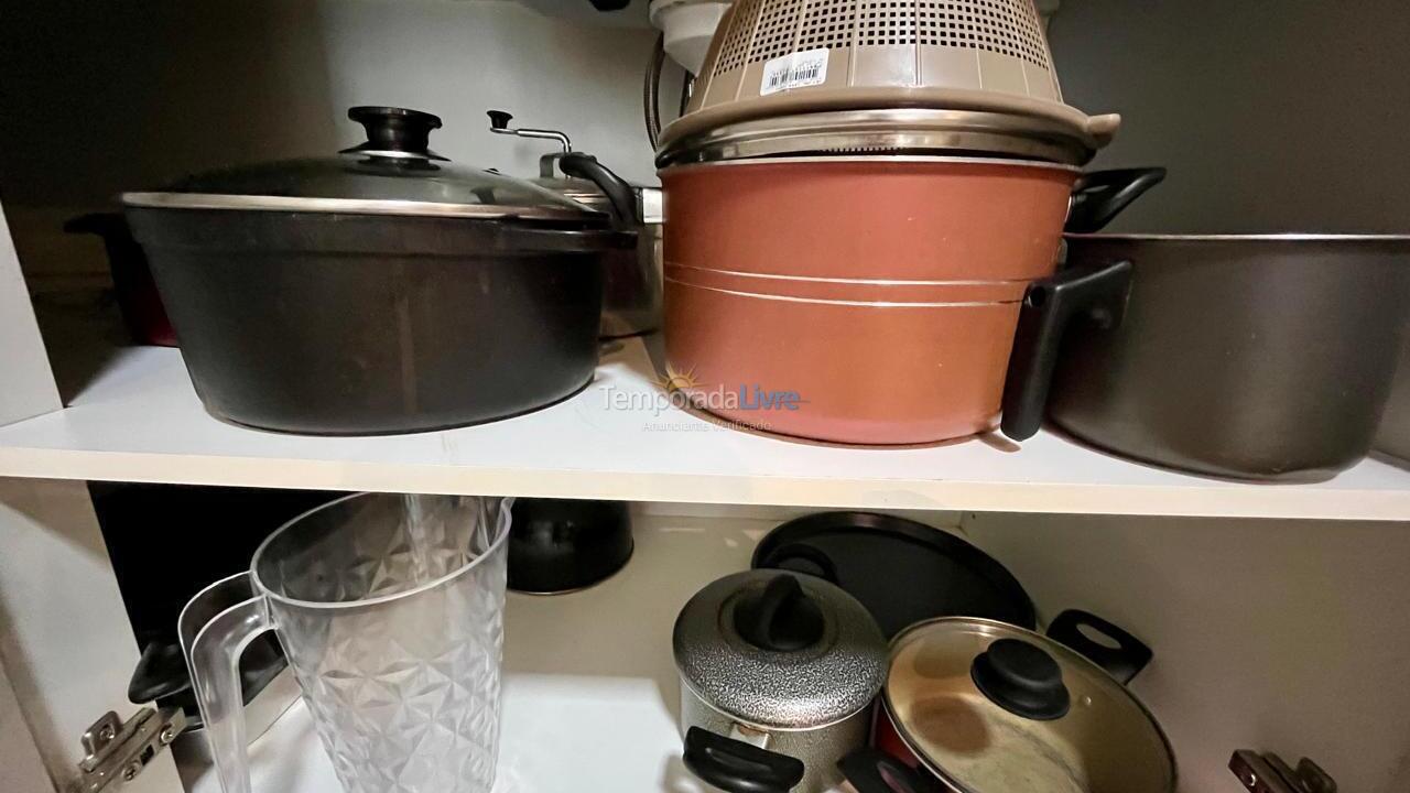 Apartamento para aluguel de temporada em Itapema (Meia Praia)