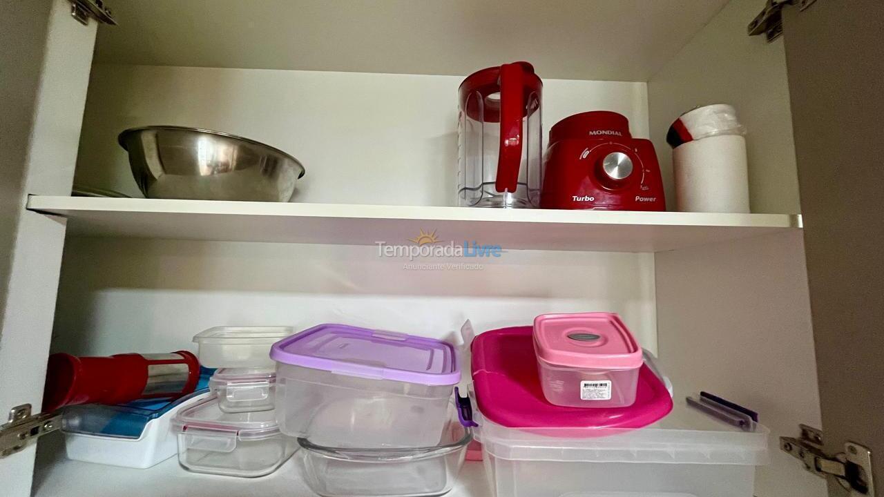 Apartamento para aluguel de temporada em Itapema (Meia Praia)