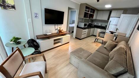 APARTAMENTO NA QUADRA DO MAR PARA 5 PESSOAS