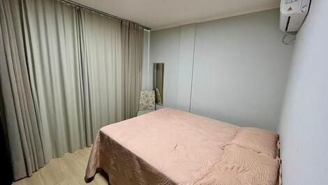 APARTAMENTO NA QUADRA DO MAR PARA 5 PESSOAS