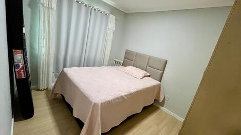 APARTAMENTO NA QUADRA DO MAR PARA 5 PESSOAS