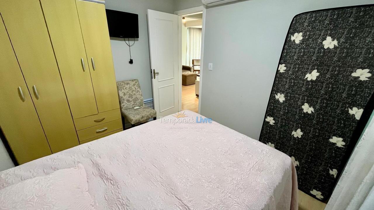 Apartamento para aluguel de temporada em Itapema (Meia Praia)