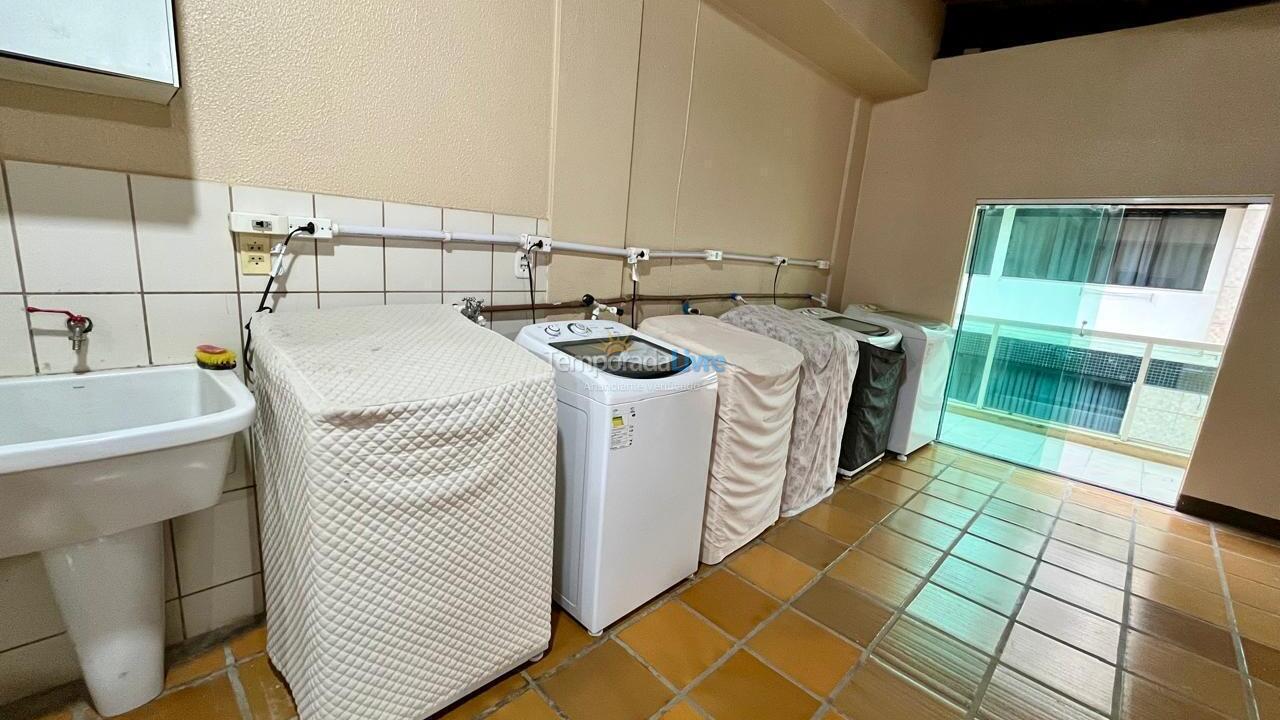 Apartamento para aluguel de temporada em Itapema (Meia Praia)