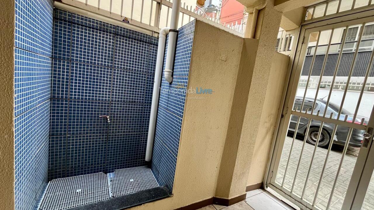 Apartamento para aluguel de temporada em Itapema (Meia Praia)