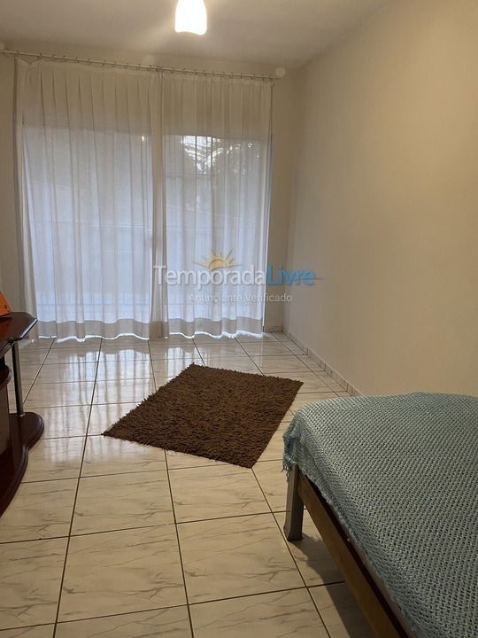 Casa para aluguel de temporada em São João da Boa Vista (Jardim das Paineiras)