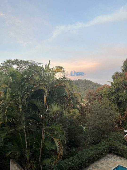 Casa para aluguel de temporada em São João da Boa Vista (Jardim das Paineiras)