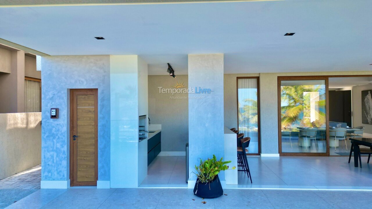Casa para aluguel de temporada em Camaçari (Praia de Guarajuba)