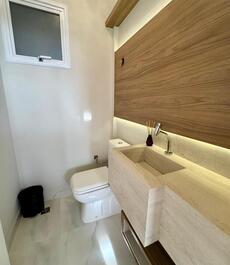 Cobertura Duplex com Jacuzzi e Vista Mar na Praia de Mariscal