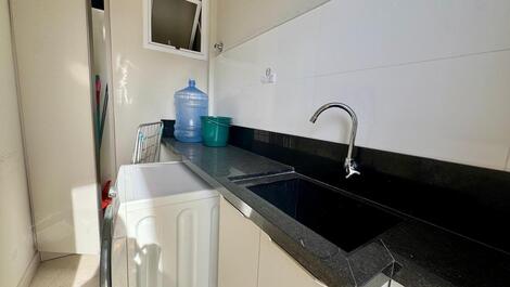 Cobertura Duplex com Jacuzzi e Vista Mar na Praia de Mariscal
