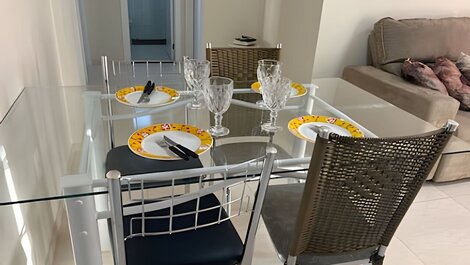 Para 10 pessoas, 03 quartos ar condicionado e ventilador, garagem,...