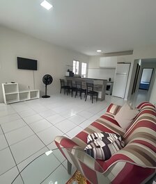 Até 10 pessoas, próx. ao shopping, ar condicionado, garagem apt A