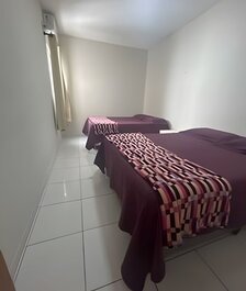 Até 10 pessoas, próx. ao shopping, ar condicionado, garagem apt A
