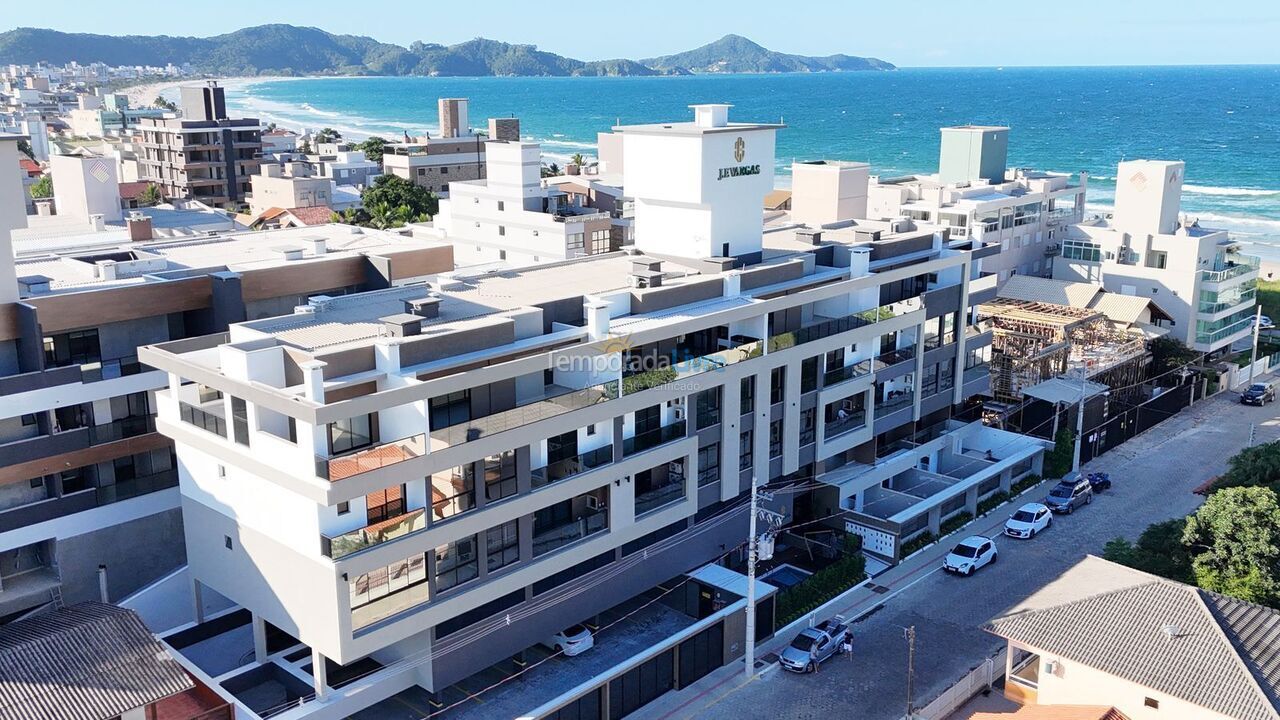 Apartamento para aluguel de temporada em Bombinhas (Canto Grande)