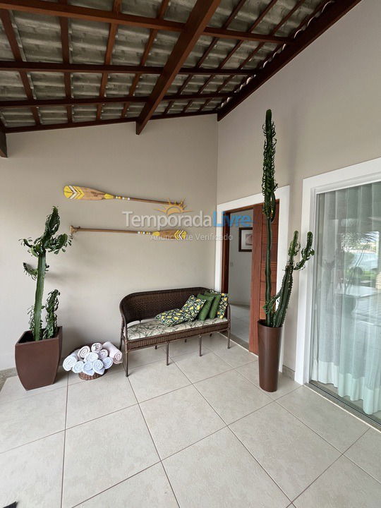 Casa para aluguel de temporada em Camaçari (Barra do Jacuípe)