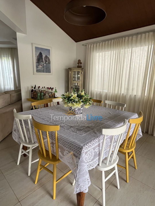 Casa para aluguel de temporada em Camaçari (Barra do Jacuípe)