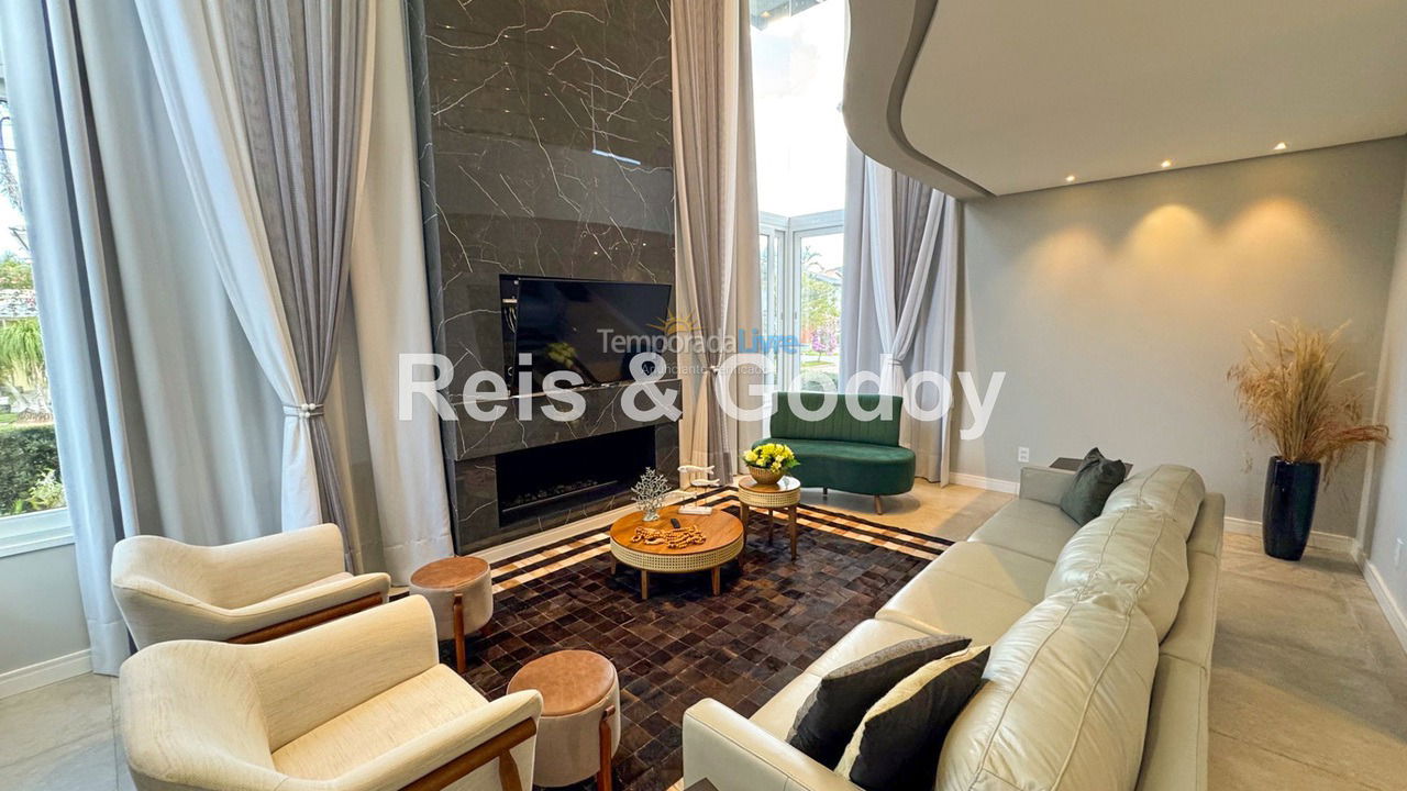 Casa para aluguel de temporada em Florianopolis (Jurerê Internacional)