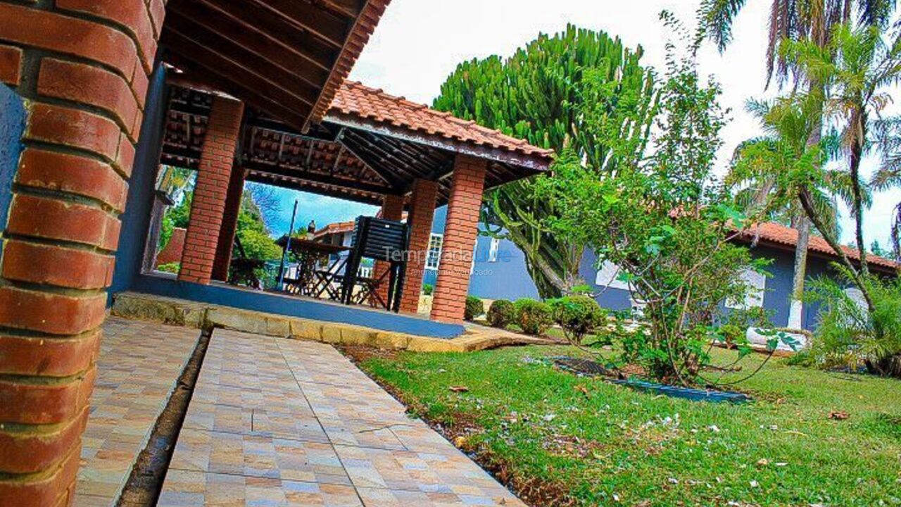 Chácara / sítio para aluguel de temporada em Mairinque (Moreiras)