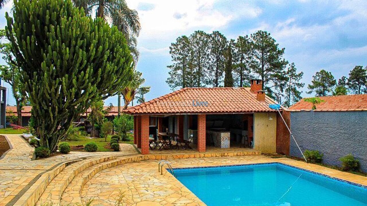 Chácara / sítio para aluguel de temporada em Mairinque (Moreiras)