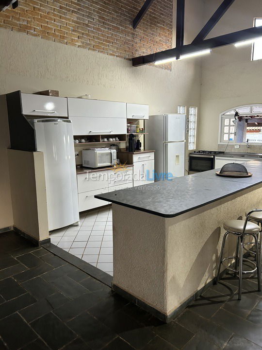 Chácara / sítio para aluguel de temporada em Mairinque (Moreiras)