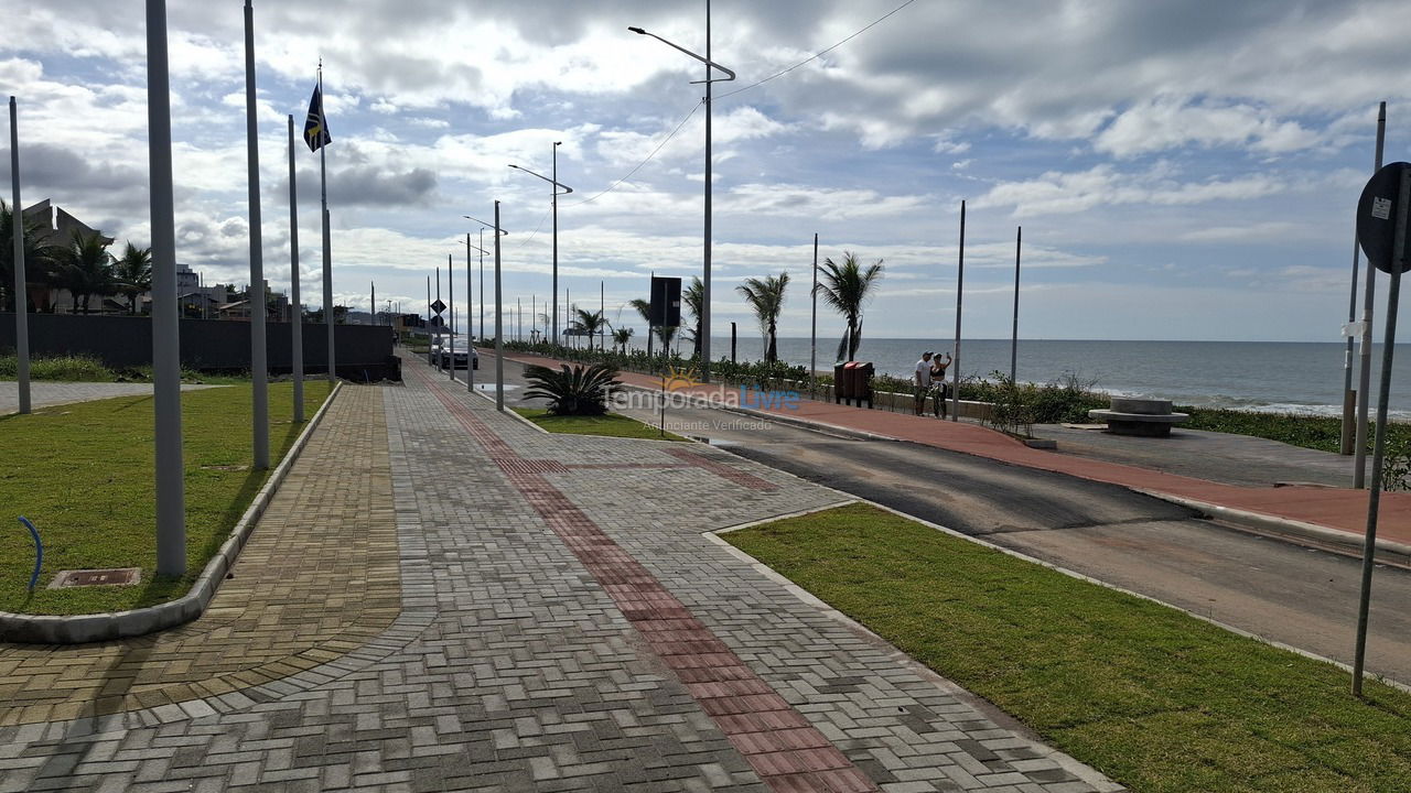 Apartment for vacation rental in Balneário Piçarras (Itacolomi)