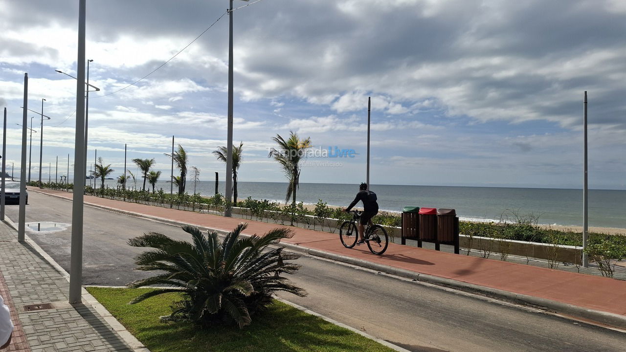 Apartment for vacation rental in Balneário Piçarras (Itacolomi)