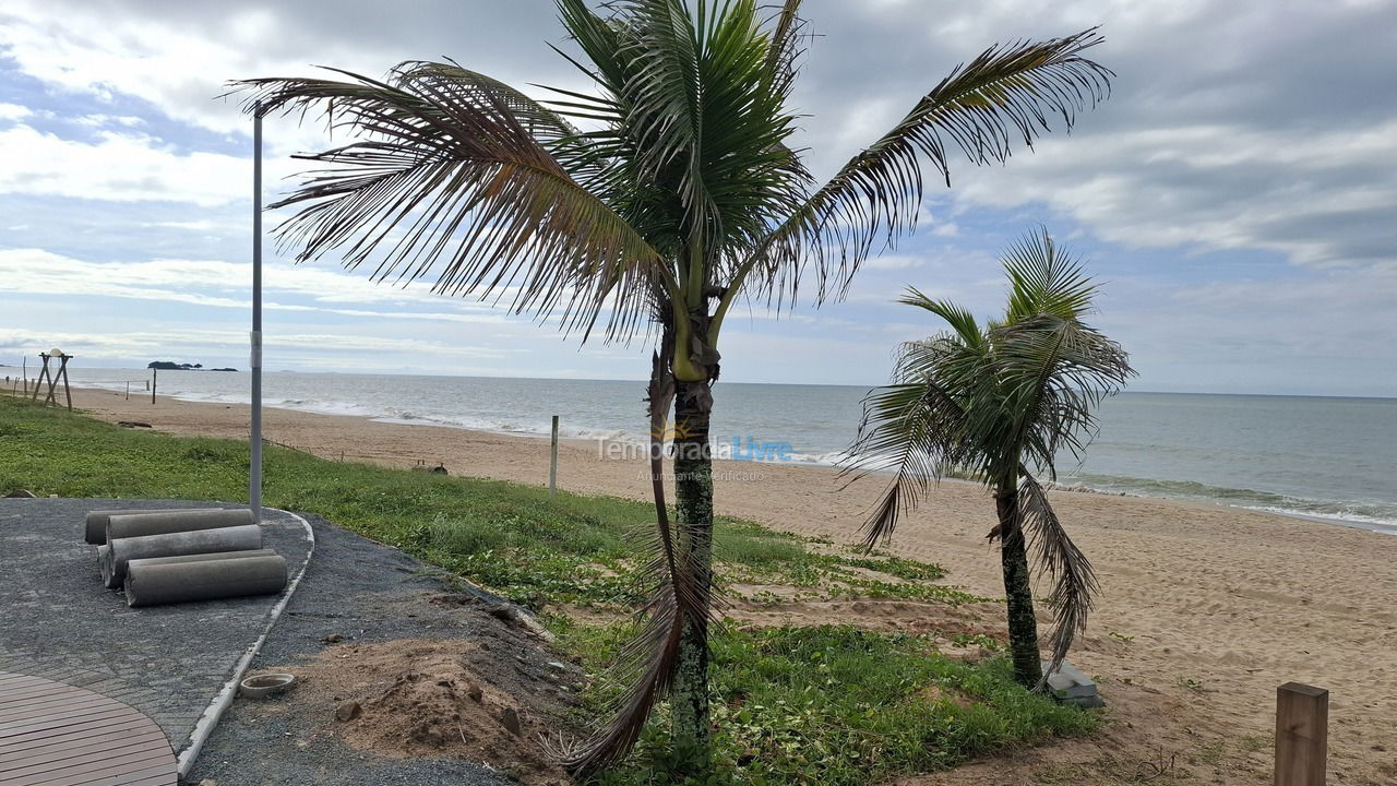 Apartment for vacation rental in Balneário Piçarras (Itacolomi)