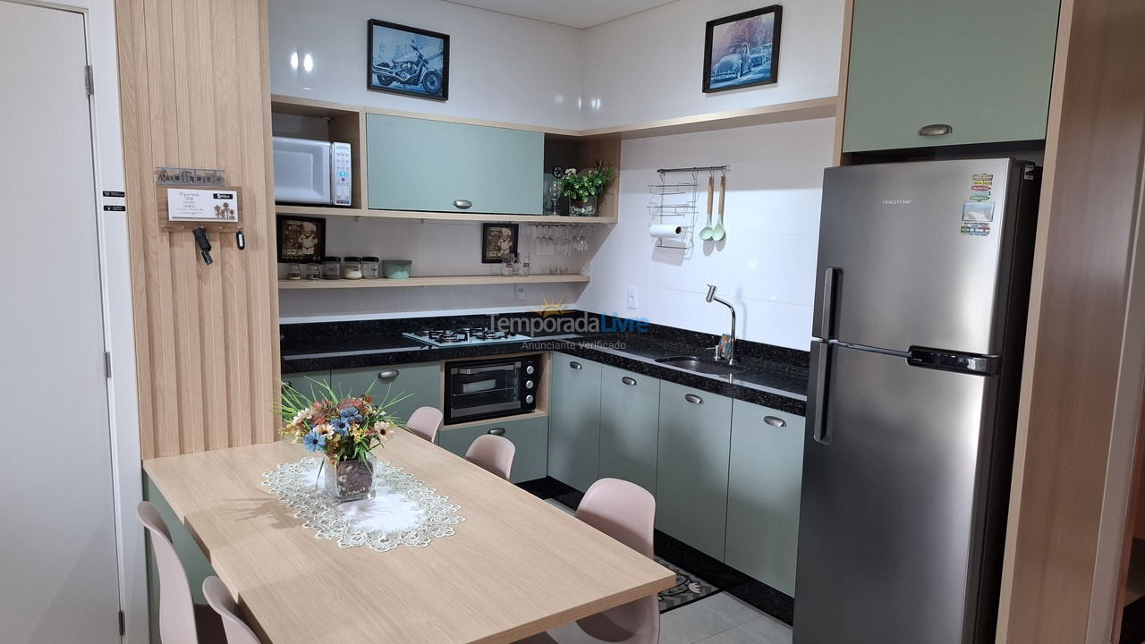 Apartment for vacation rental in Balneário Piçarras (Itacolomi)
