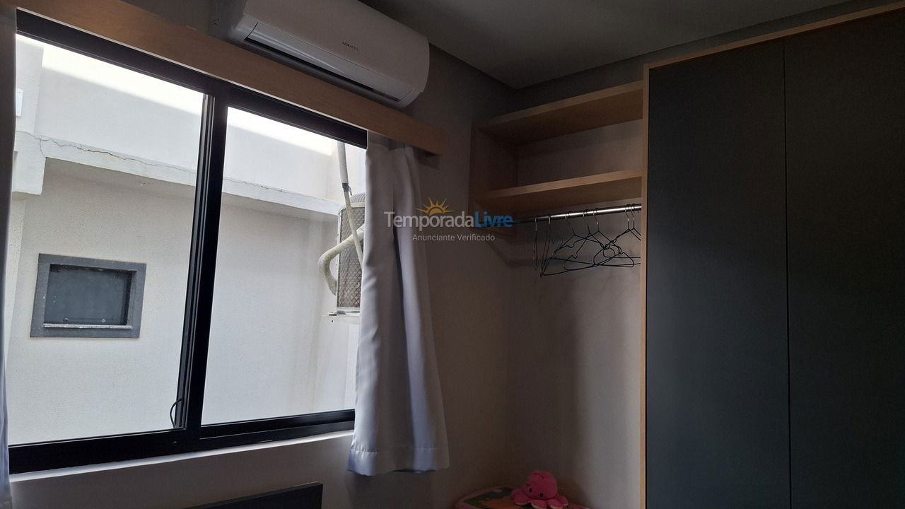 Apartment for vacation rental in Balneário Piçarras (Itacolomi)