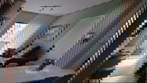 Sala com home 