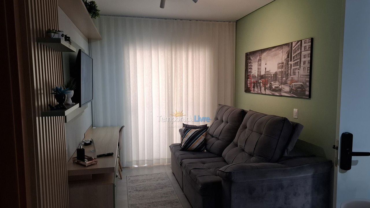 Apartment for vacation rental in Balneário Piçarras (Itacolomi)