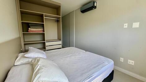 Beach Apartment with Heated Pool and 2 Suites