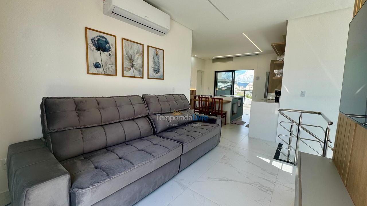 Casa para aluguel de temporada em Bombinhas (Canto Grande)
