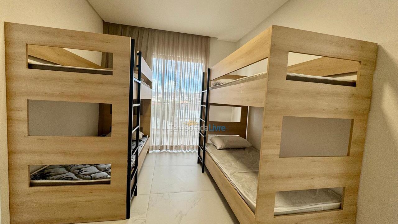 Casa para aluguel de temporada em Bombinhas (Canto Grande)