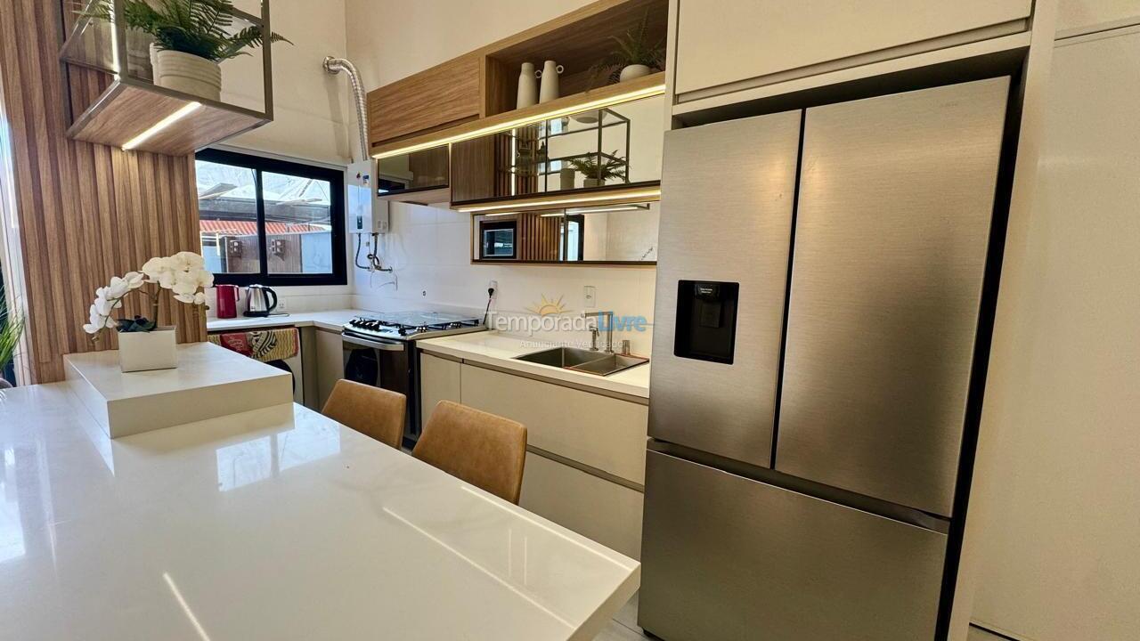 Apartment for vacation rental in Bombinhas (Canto Grande)