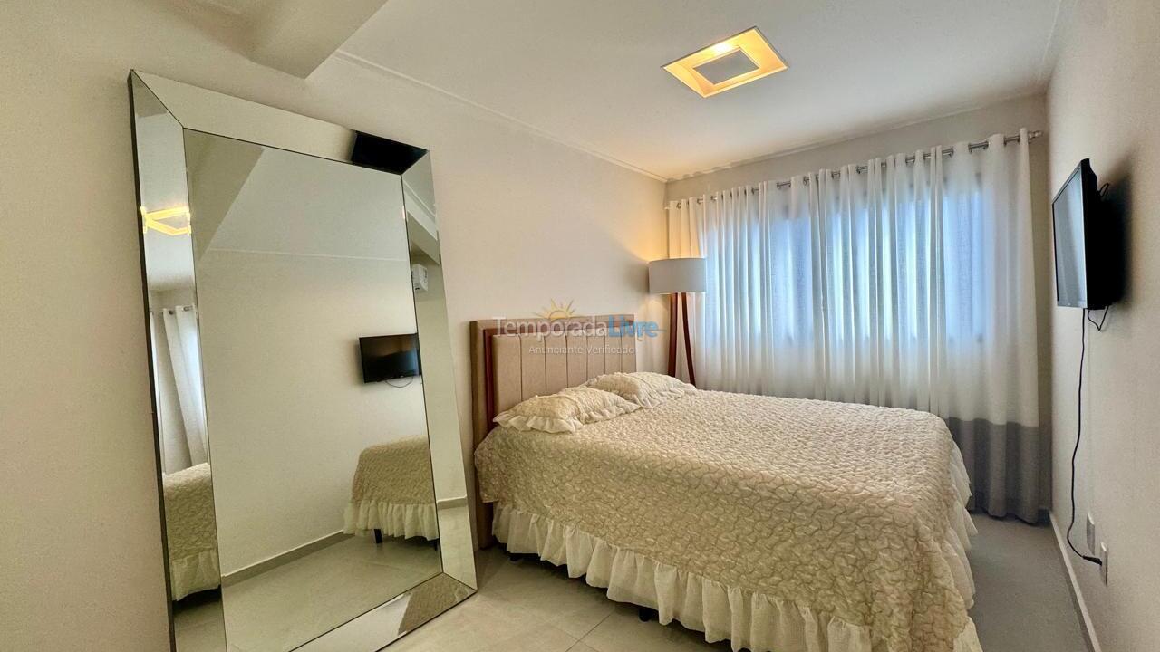 Apartment for vacation rental in Bombinhas (Canto Grande)