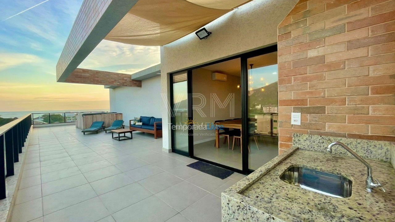 Apartamento para aluguel de temporada em Bombinhas (Canto Grande)