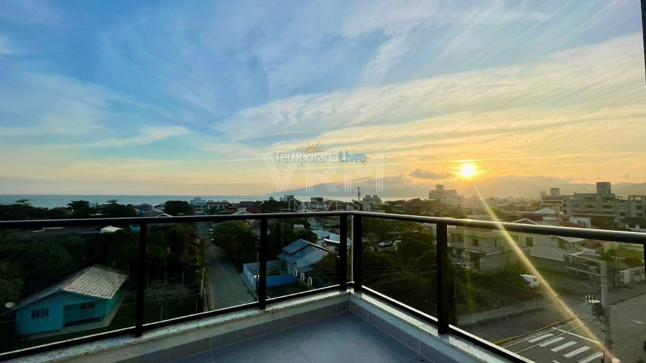 Apartamento para aluguel de temporada em Bombinhas (Canto Grande)