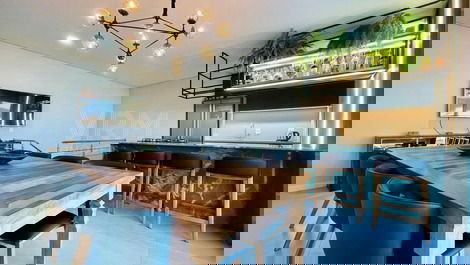 Cobertura Duplex com Jacuzzi, Piscina e Vista Mar