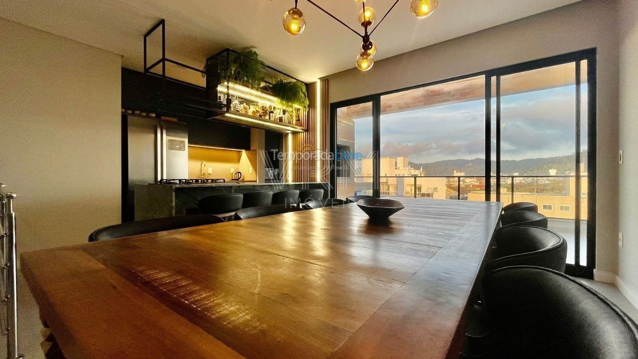 Apartamento para aluguel de temporada em Bombinhas (Canto Grande)
