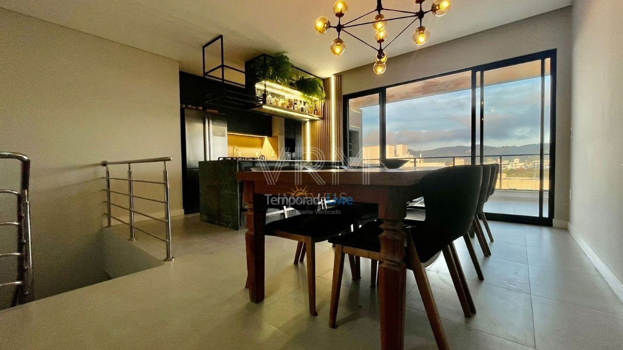 Apartamento para aluguel de temporada em Bombinhas (Canto Grande)