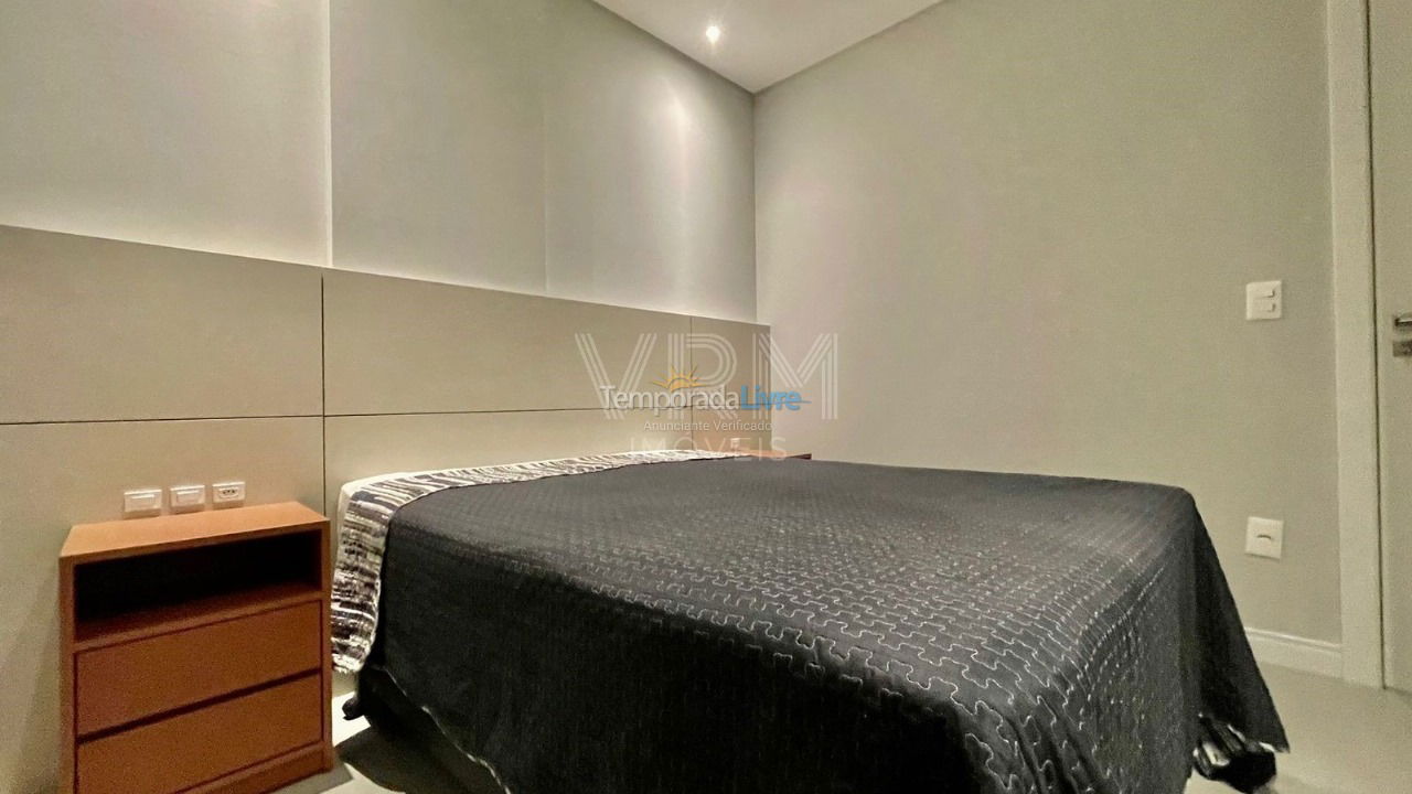 Apartamento para aluguel de temporada em Bombinhas (Canto Grande)