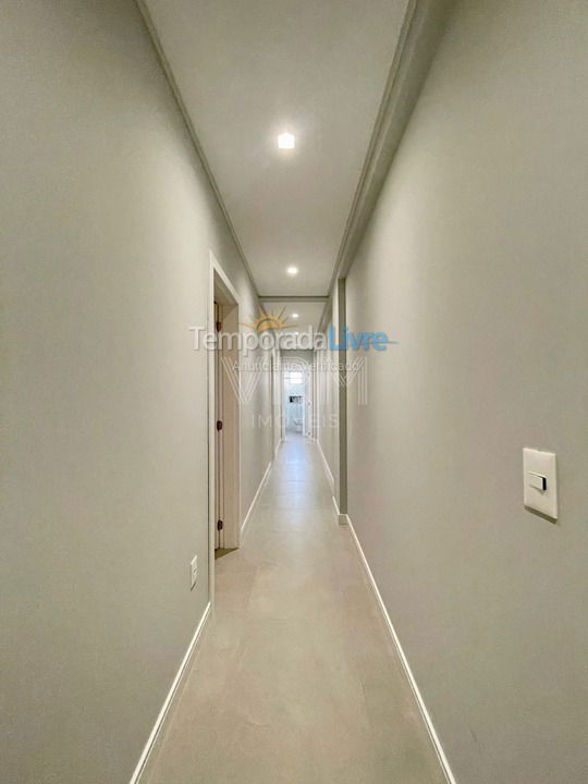 Apartamento para aluguel de temporada em Bombinhas (Canto Grande)