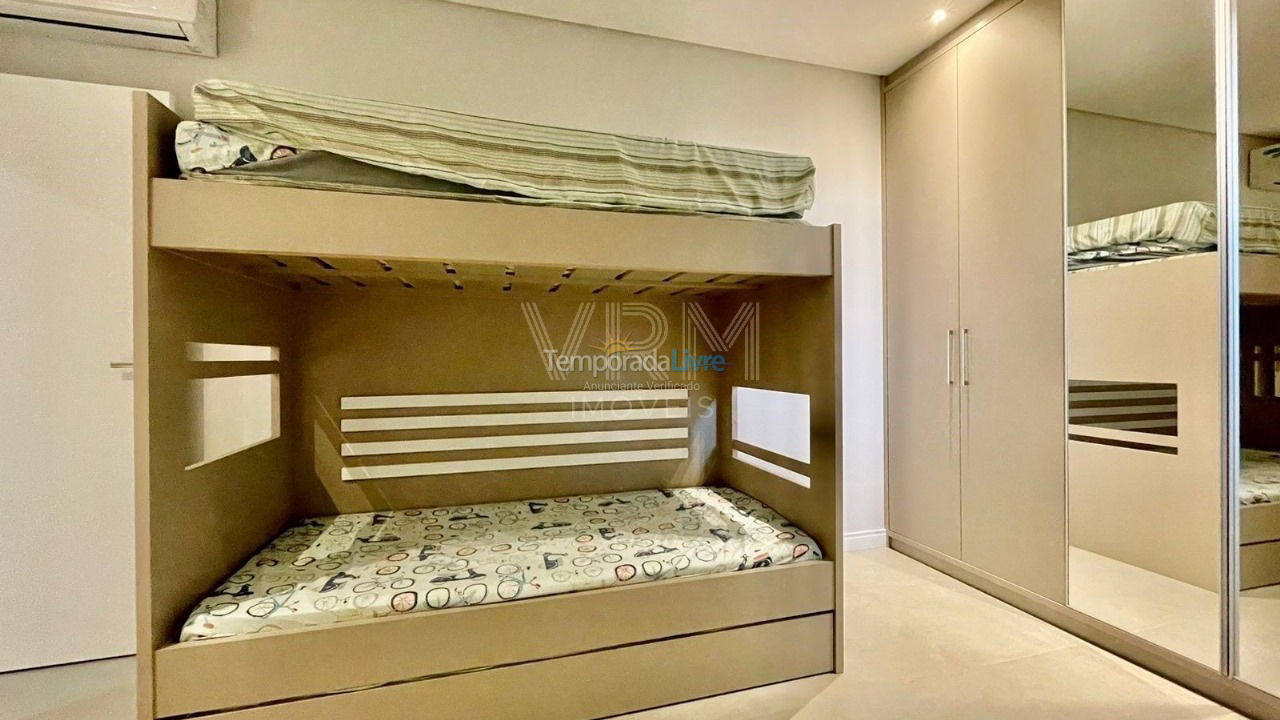 Apartamento para aluguel de temporada em Bombinhas (Canto Grande)