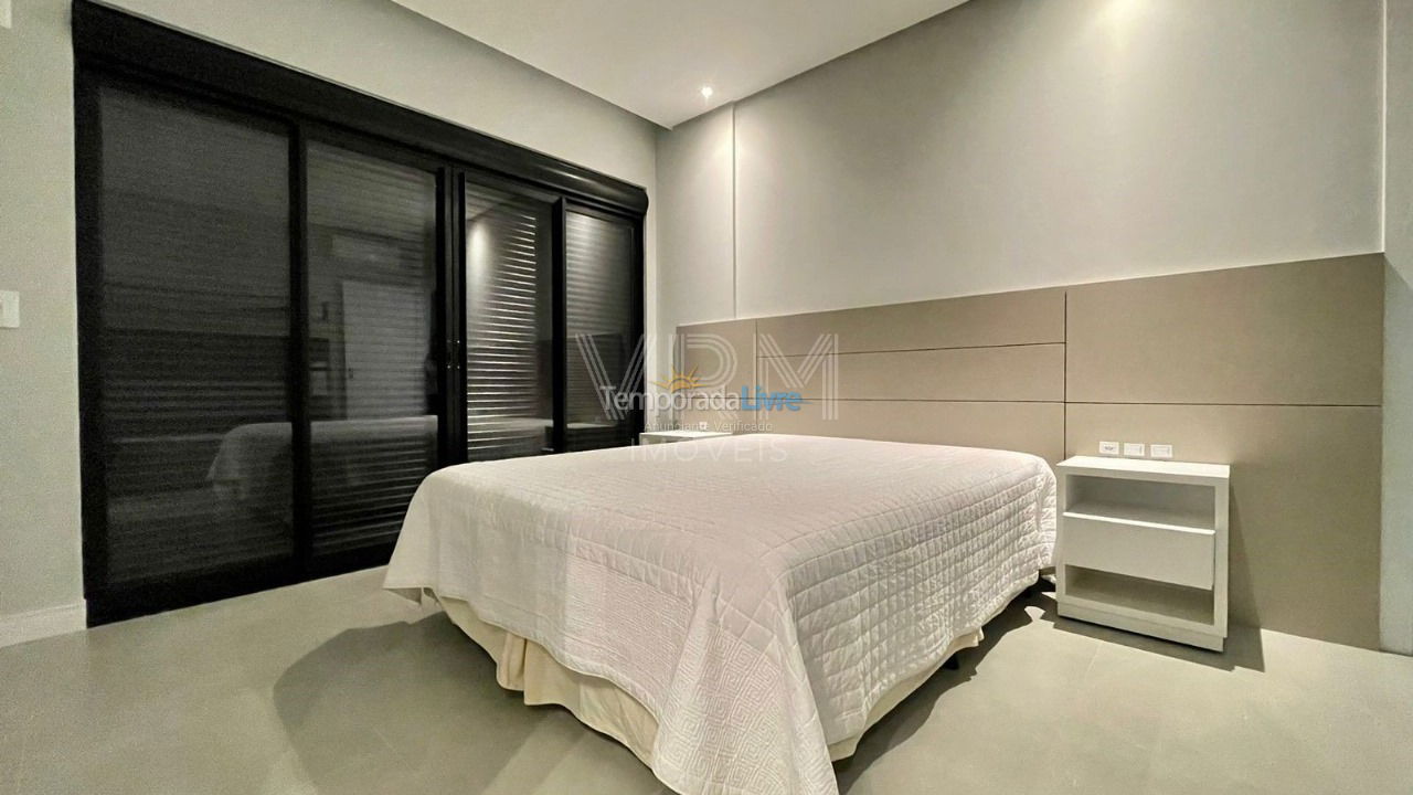 Apartamento para aluguel de temporada em Bombinhas (Canto Grande)