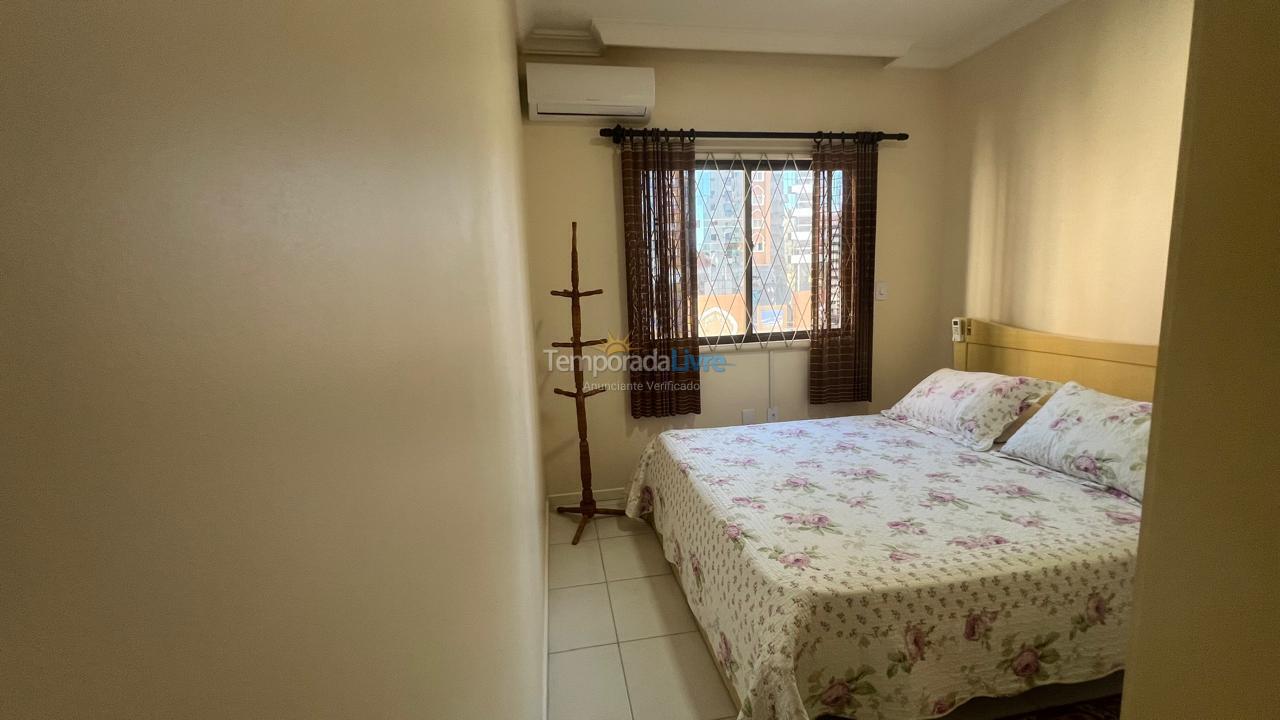 Apartamento para alquiler de vacaciones em Itapema (Meia Praia Quadra do Mar)