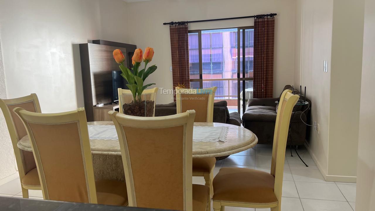 Apartamento para alquiler de vacaciones em Itapema (Meia Praia Quadra do Mar)